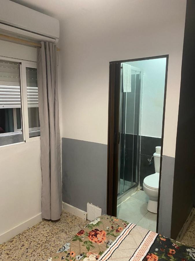 Hostal The Monkey Room Marbella Exterior photo