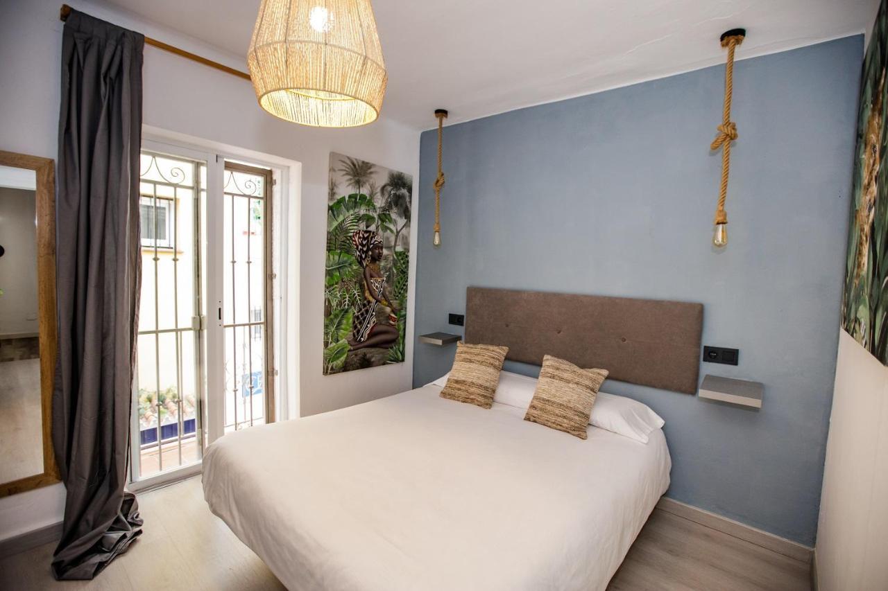 Hostal The Monkey Room Marbella Exterior photo